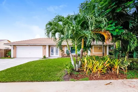 12695 Westport Cir, Wellington, FL 33414