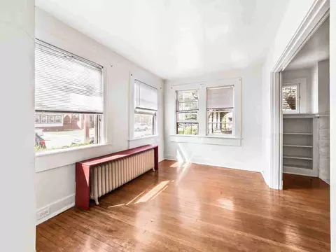 6533 Northumberland St #1, Pittsburgh, PA 15217