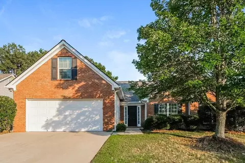 833 Creek Bottom Rd, Loganville, GA 30052