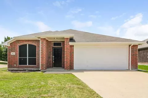 603 Wolcott Ln, Grand Prairie, TX 75052