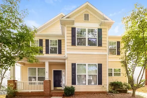 6110 Colonial Garden Dr, Huntersville, NC 28078