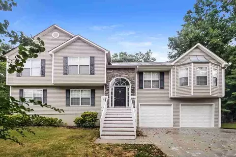 28 Fernwick Ct, Dallas, GA 30157