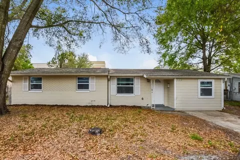 302 Spring Lake Cir, Ocoee, FL 34761
