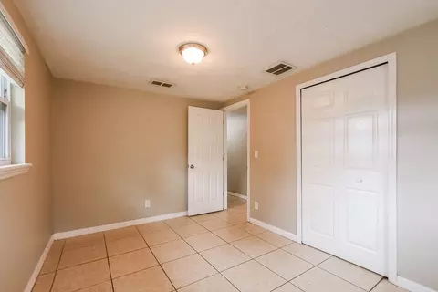 302 Spring Lake Cir, Ocoee, FL 34761 photo 14