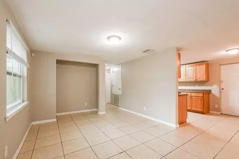 302 Spring Lake Cir, Ocoee, FL 34761 photo 3
