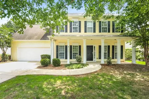 284 Baldwin Ct, Newnan, GA 30263