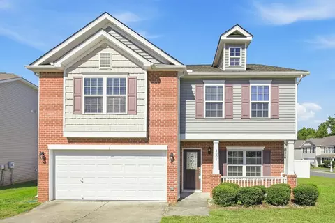 5004 Bee Balm Ct, Zebulon, NC 27597