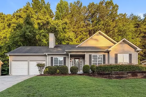 520 Brooksdale Dr, Woodstock, GA 30189