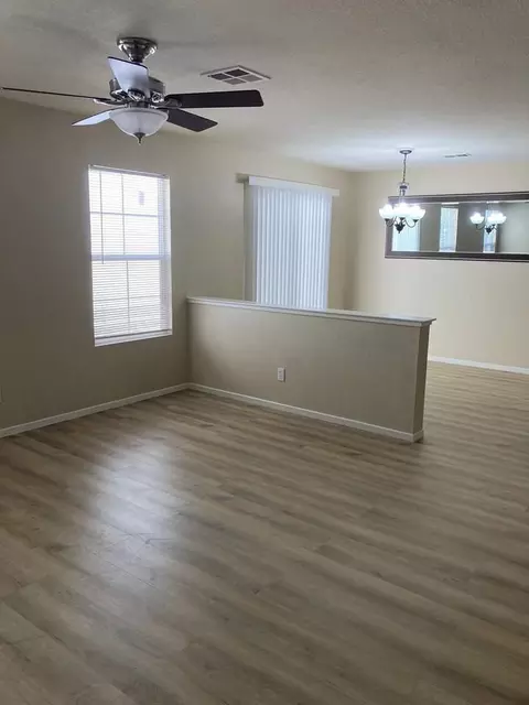 3027 Roadrunner Dr, Fairfield, CA 94533 photo 3