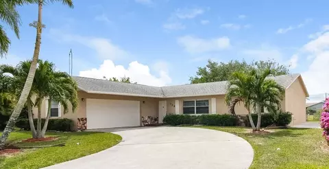 138 Dove Cir, Royal Palm Beach, FL 33411