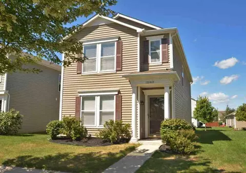 12162 Maize Dr, Noblesville, IN 46060