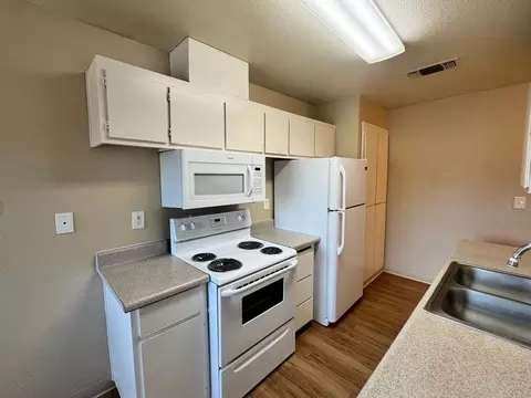 808 W 2nd Ave, Chico, CA 95926