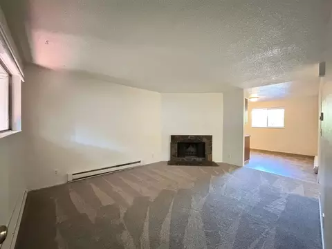 8040 SW 19th Ave, Portland, OR 97219