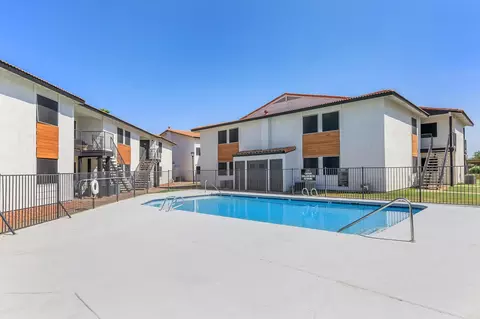 8130 W Indian School Rd, Phoenix, AZ 85033 photo 15