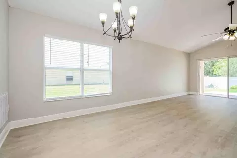 1320 Creekview Ct, Saint Cloud, FL 34772 photo 6