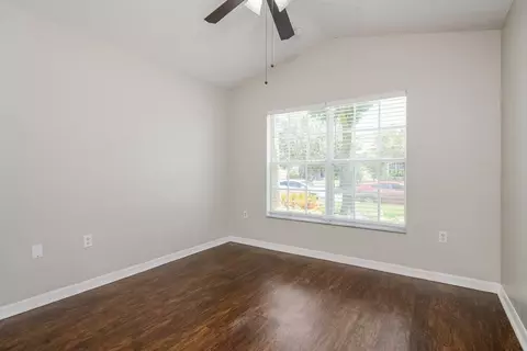 1320 Creekview Ct, Saint Cloud, FL 34772 photo 12