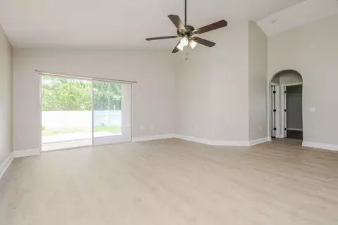 1320 Creekview Ct, Saint Cloud, FL 34772 photo 3