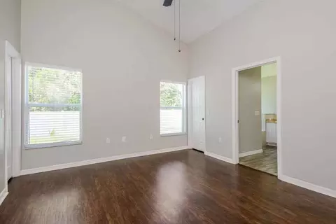1320 Creekview Ct, Saint Cloud, FL 34772 photo 9