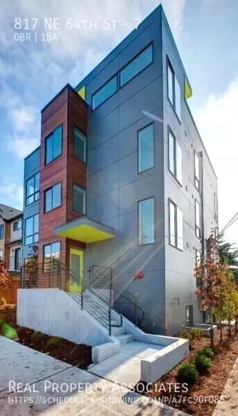817 NE 64th St #7, Seattle, WA 98115