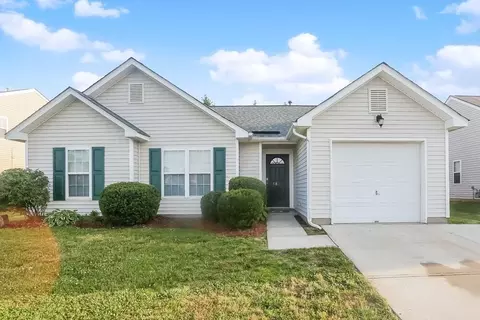 5821 Briggs Dr, Charlotte, NC 28269
