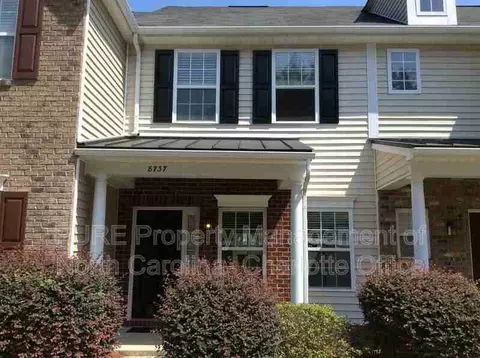 8737 Wandering Creek Way, Charlotte, NC 28227