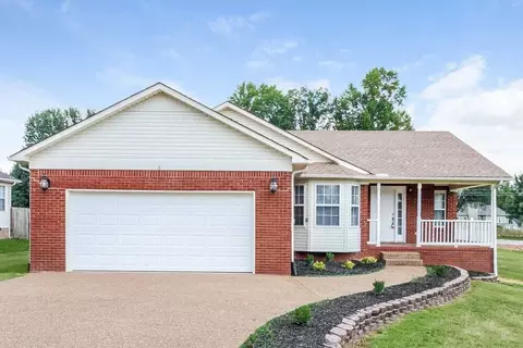 2900 Hearthside Dr, Spring Hill, TN 37174