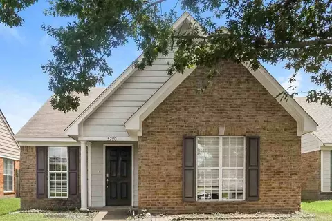 5290 Kristy Ln, Southaven, MS 38671