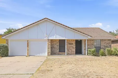 7320 Ridge Rd W, Fort Worth, TX 76133
