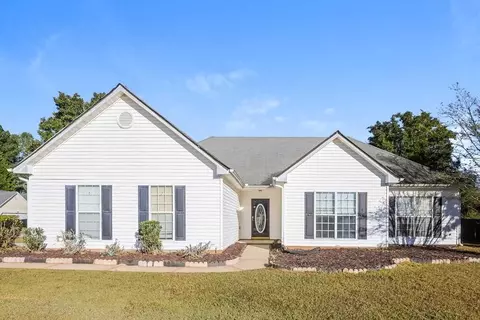 3463 Summit Creek Ln, Loganville, GA 30052