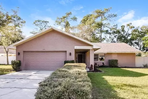 208 Twelve League Cir, Casselberry, FL 32707