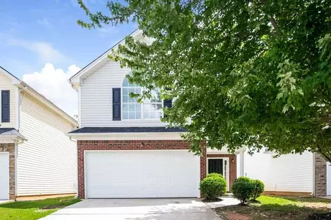 11248 James Madison Dr, Hampton, GA 30228