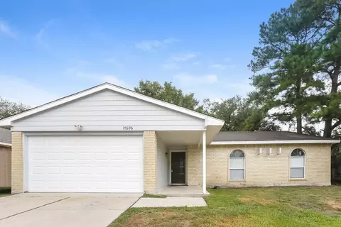 17606 Fieldglen Dr, Houston, TX 77084