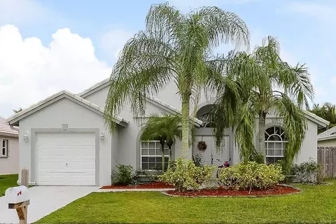 1912 Oak Berry Cir, Wellington, FL 33414