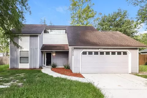 8315 Crosswind Rd, Jacksonville, FL 32244