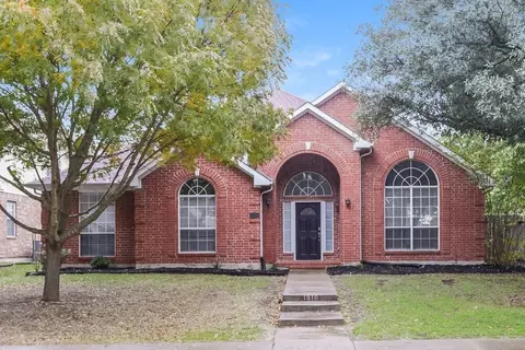 1510 Lost Creek Dr, Desoto, TX 75115