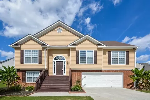 3390 Wrenwood Ct, Loganville, GA 30052