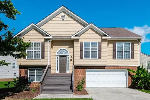 3390 Wrenwood Ct, Loganville, GA 30052