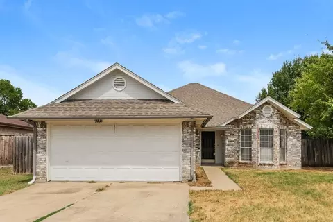 9105 Cranwell Ct, Fort Worth, TX 76134
