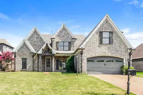 55 Misty Meadows Cv, Oakland, TN 38060