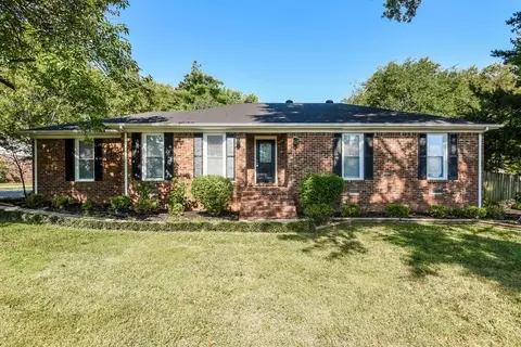 2121 Ravenwood Dr, Murfreesboro, TN 37129