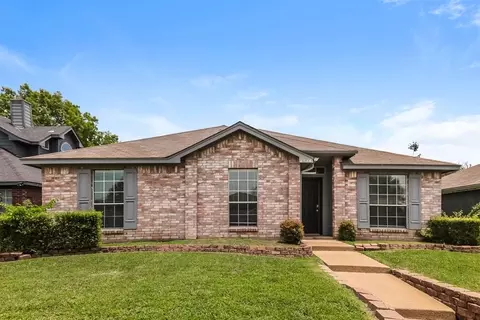 2524 Park Valley Dr, Mesquite, TX 75181