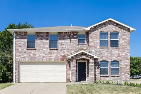 8750 Gray Fox Ct, Fort Worth, TX 76123