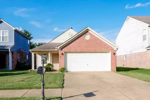 7296 Green Ash Dr, Olive Branch, MS 38654