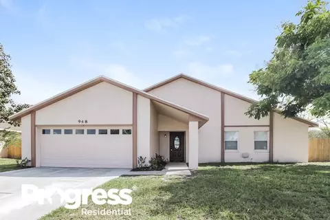 948 Arizona Woods Ln, Meadow Woods, FL 32824