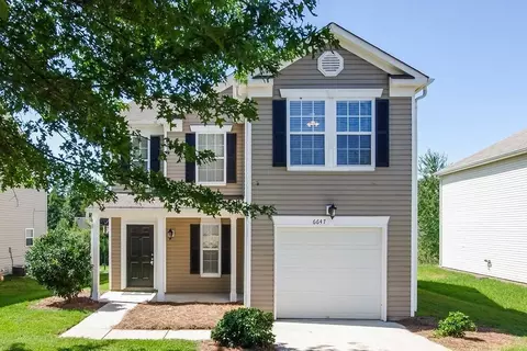 6647 Wicked Oak Ln, Charlotte, NC 28216