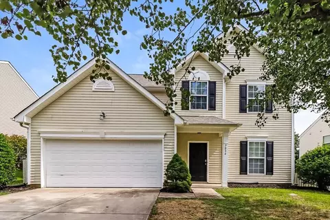 7034 Advocator Ln, Charlotte, NC 28216