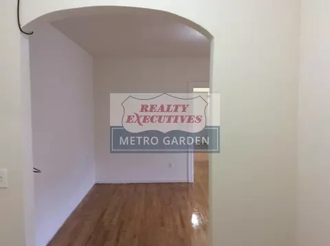 36-20 Parsons Blvd #5D, Flushing, NY 11354