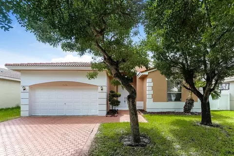 13124 SW 23rd St, Miramar, FL 33027