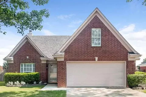 1640 Saddle Ln, Southaven, MS 38671