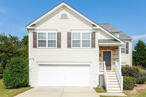 5904 Roteny Ct, Raleigh, NC 27610